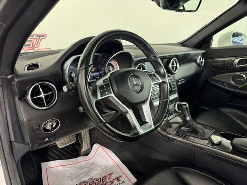 Used 2015 Mercedes-Benz SLK 250 image 18