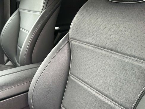 Certified 2025 Mercedes-Benz GLC 300 4MATIC image 18