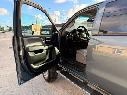 Used 2015 Chevrolet Silverado 2500 W/T RWD image 10