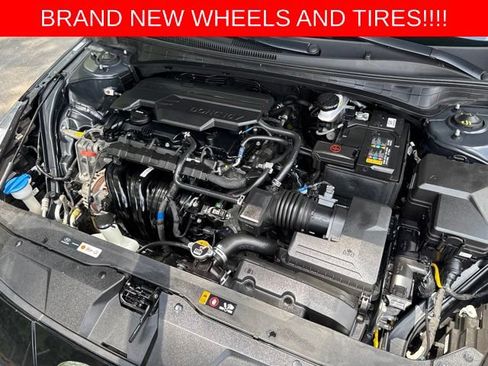 Used 2023 Hyundai Elantra SEL w/ Convenience Package FWD image 33