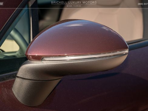 Used 2025 Porsche Macan 4 Electric image 57