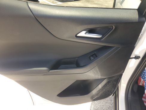 Used 2026 Chevrolet Equinox LT FWD image 14