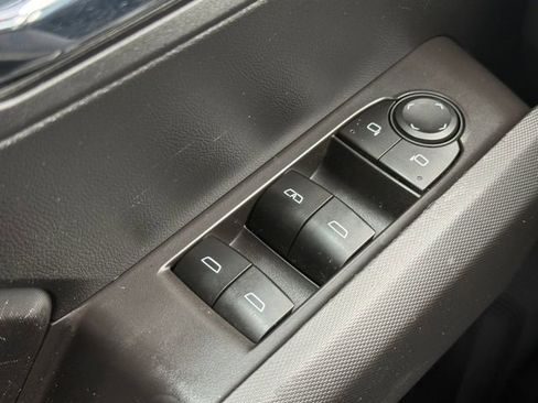 Used 2023 Chevrolet Colorado LT w/ LT Convenience Package II RWD image 26