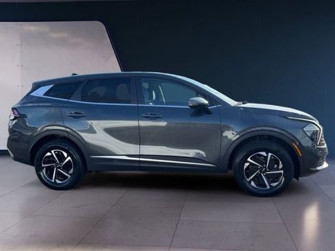 Certified 2023 Kia Sportage LX AWD/4WD image 6