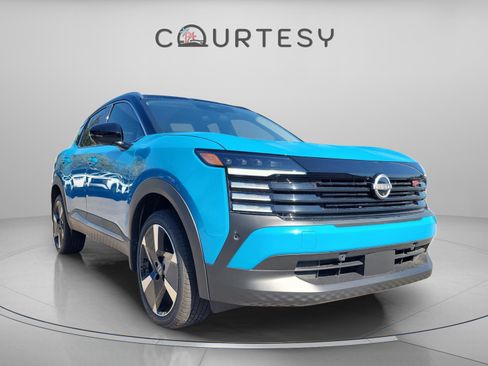 New 2026 Nissan Kicks SR image 6