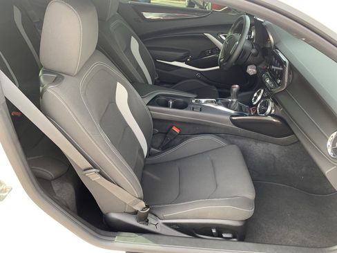 Certified 2020 Chevrolet Camaro SS image 31