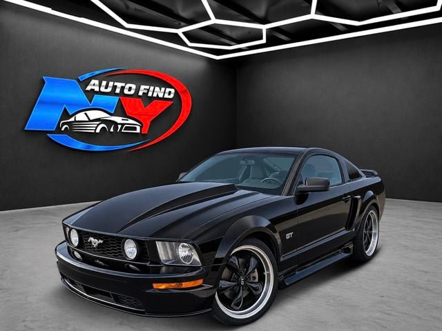 Used 2005 Ford Mustang GT RWD image 1