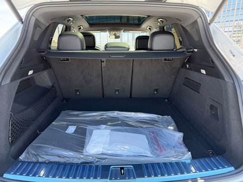 New 2026 Porsche Cayenne AWD image 21