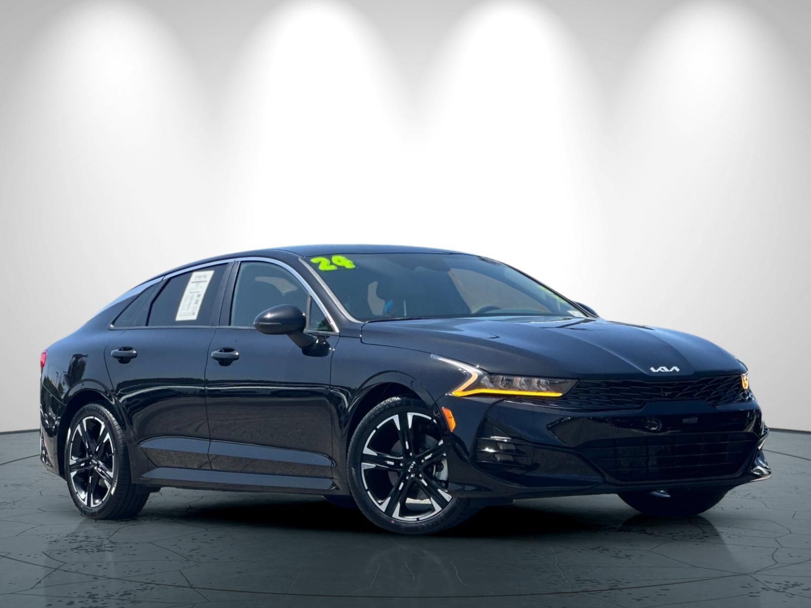 Used 2024 Kia K5 GT-Line FWD image 2
