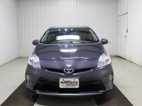 Used 2015 Toyota Prius Two image 2