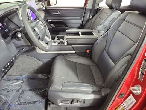 Used 2024 Toyota Tundra Limited w/ Power Package AWD/4WD image 19