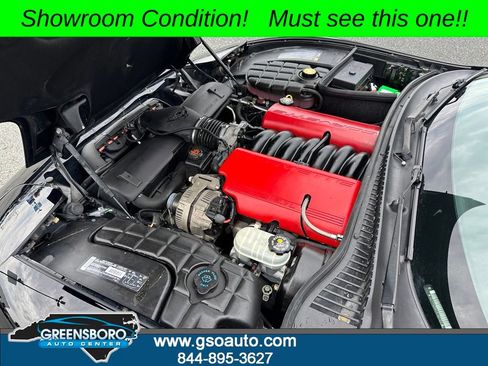 Used 2001 Chevrolet Corvette Convertible w/ Preferred Equipment Group1 RWD image 29