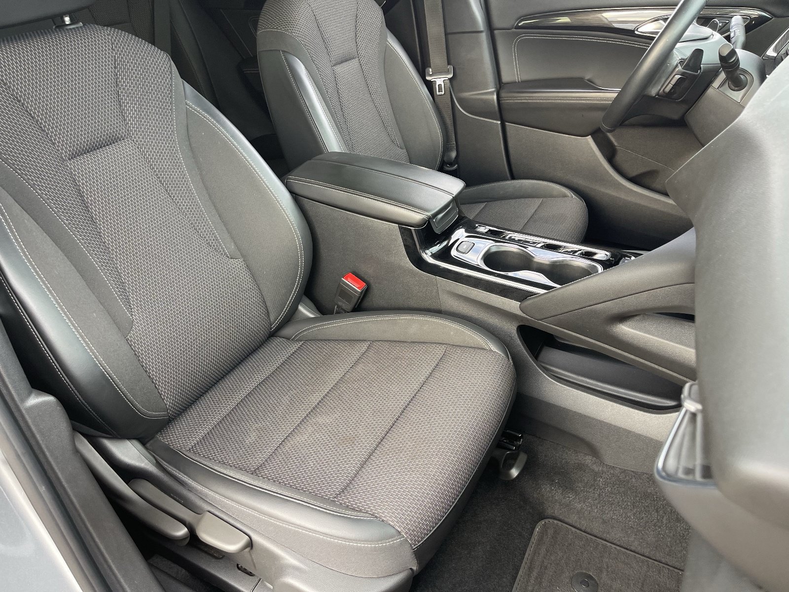Certified 2023 Buick Envision Preferred w/ Sport Touring Package AWD/4WD image 11
