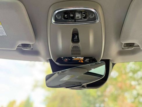 Used 2017 Volvo XC90 T6 Momentum w/ Vision Package image 45