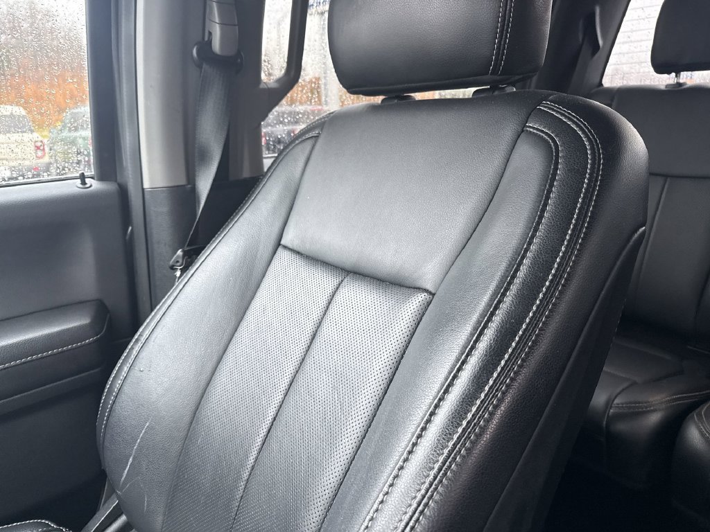 Used 2019 Ford F150 Lariat w/ Equipment Group 502A Luxury AWD/4WD image 39