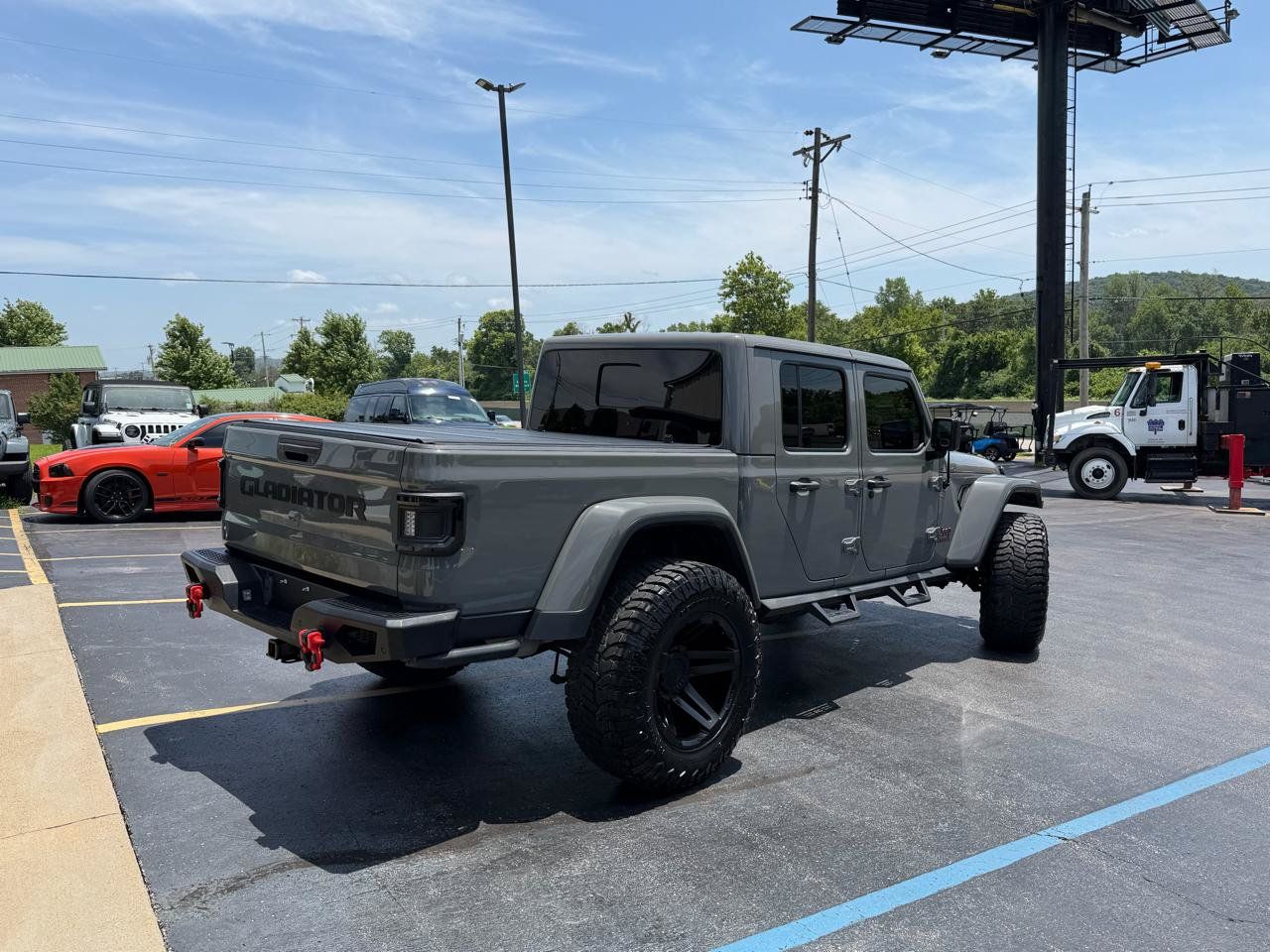 Used 2021 Jeep Gladiator Rubicon AWD/4WD image 3