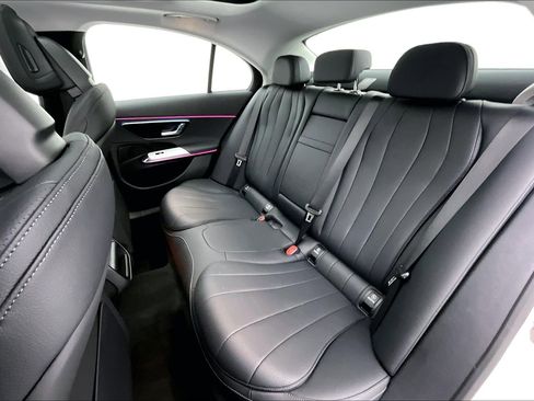 Used 2026 Mercedes-Benz E 350 Sedan image 18