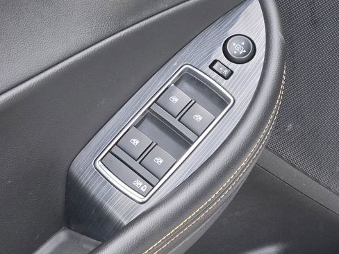 Used 2017 Chevrolet Impala LT w/ Convenience Package image 27