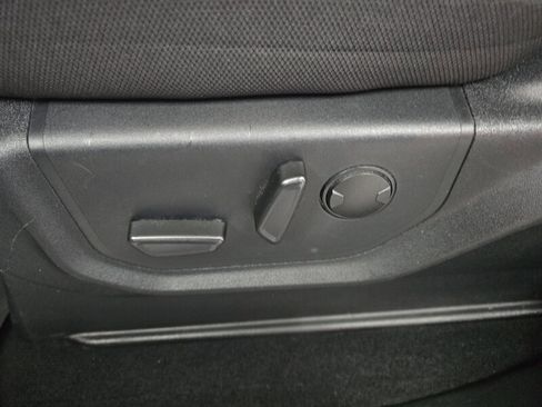 Used 2019 Ford F150 XLT w/ Equipment Group 302A Luxury image 19