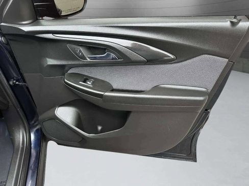 Used 2021 Chevrolet TrailBlazer LT image 38