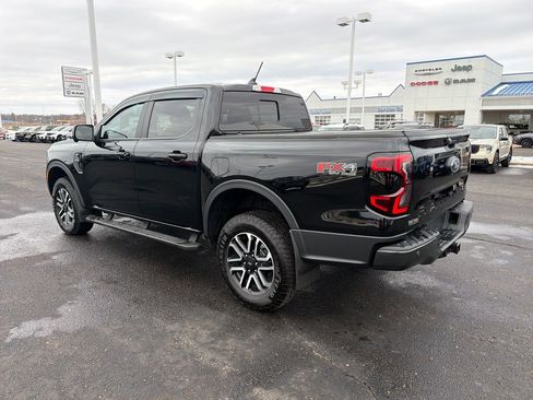 Used 2025 Ford Ranger Lariat w/ FX4 Off-Road Package image 3