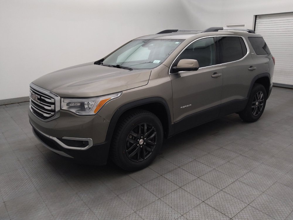 Used 2019 GMC Acadia SLT FWD image 2