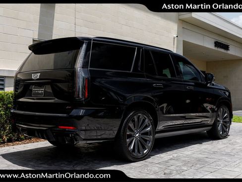 Used 2025 Cadillac Escalade V AWD/4WD image 24