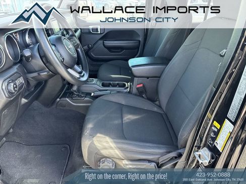 Used 2021 Jeep Gladiator Sport image 13