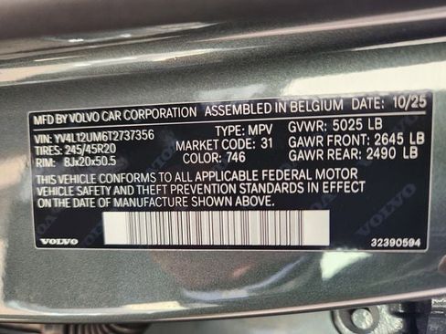 New 2026 Volvo XC40 B5 Ultra w/ Climate Package image 24