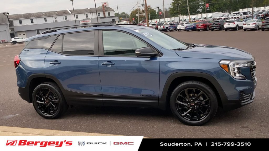 Certified 2024 GMC Terrain SLE w/ Driver Convenience Package AWD/4WD image 11