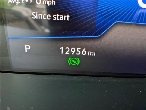 Certified 2024 Volkswagen Tiguan SE R-Line AWD/4WD image 34