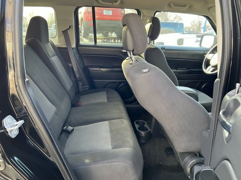 Used 2017 Jeep Patriot Latitude image 14