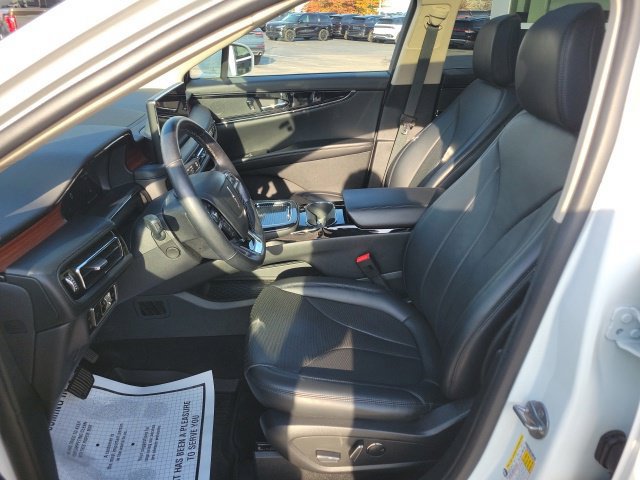 Certified 2023 Lincoln Nautilus Reserve AWD/4WD image 4