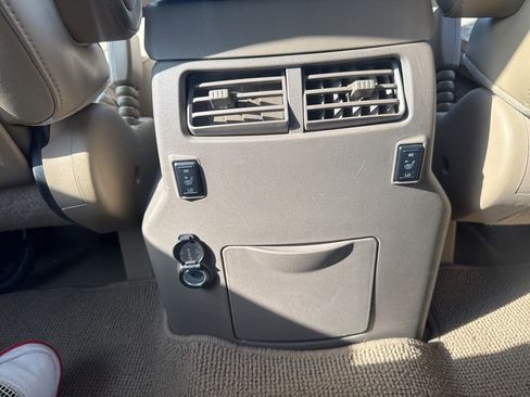 Used 2015 Nissan Armada Platinum image 22