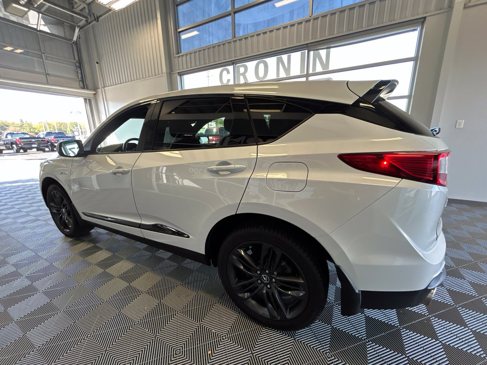 Used 2023 Acura RDX w/ Advance Package AWD/4WD image 4