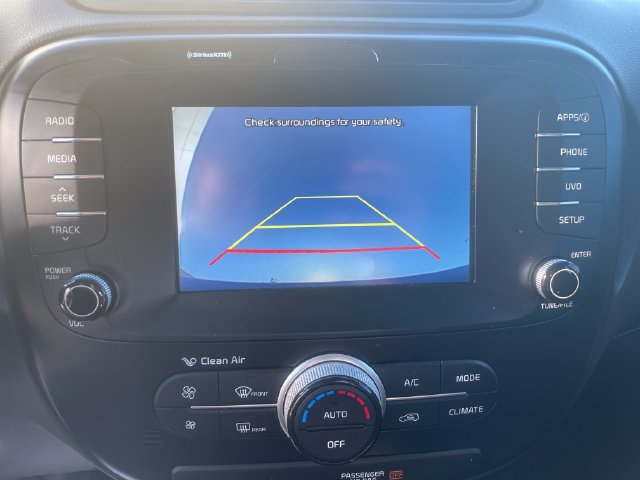 Used 2018 Kia Soul + FWD image 21