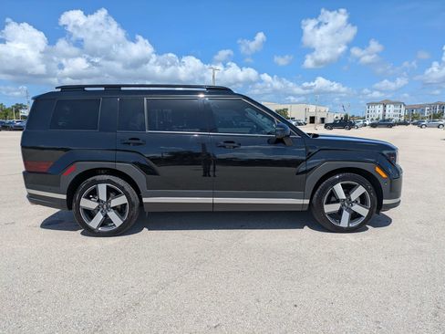 Used 2024 Hyundai Santa Fe Limited FWD image 4