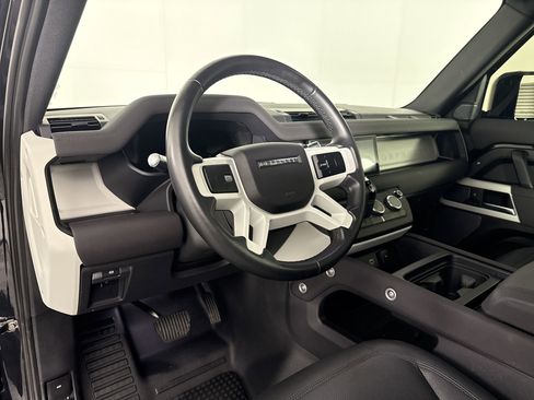 Used 2022 Land Rover Defender 90 S image 4