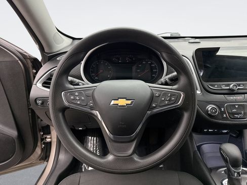 Used 2024 Chevrolet Malibu LS FWD image 14