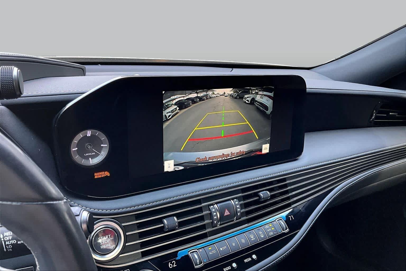 Used 2023 Lexus LS 500 w/ Accessory Package (Z2) RWD image 26