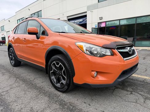 Used 2014 Subaru Crosstrek 2.0i Premium w/ Moonroof Package AWD/4WD image 2