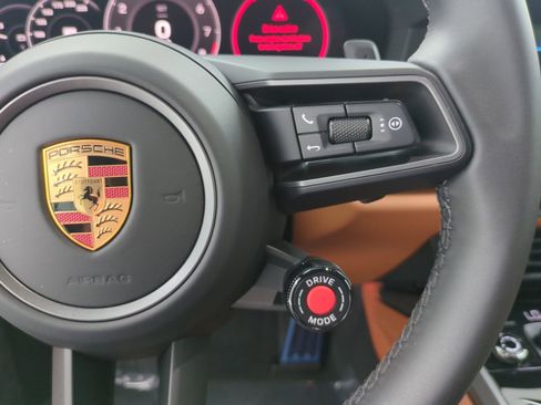 Used 2026 Porsche 911 Carrera S RWD image 30