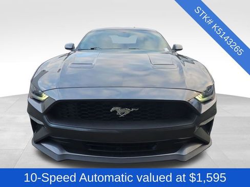 Used 2019 Ford Mustang Coupe image 2