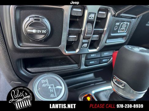 New 2025 Jeep Wrangler Unlimited Sahara image 34