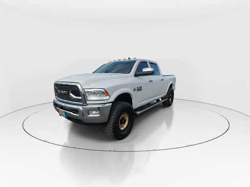Used 2015 RAM 2500 Laramie image 4