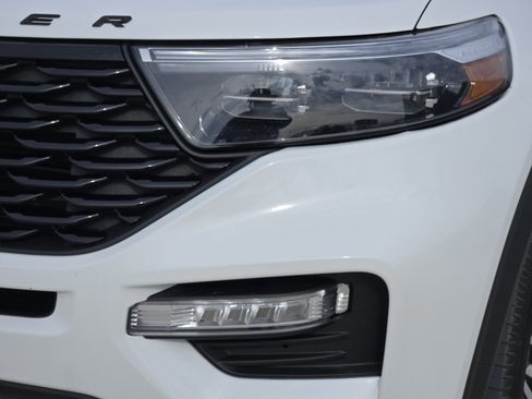 Used 2022 Ford Explorer ST-Line image 10