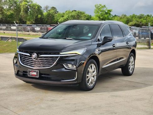 Certified 2023 Buick Enclave Essence w/ Experience Buick Package FWD image 3