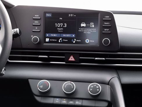 Used 2026 Hyundai Elantra SE FWD image 19
