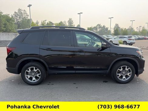 Used 2023 Honda Passport TrailSport image 8