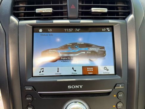 Used 2017 Ford Fusion Energi Titanium FWD image 31